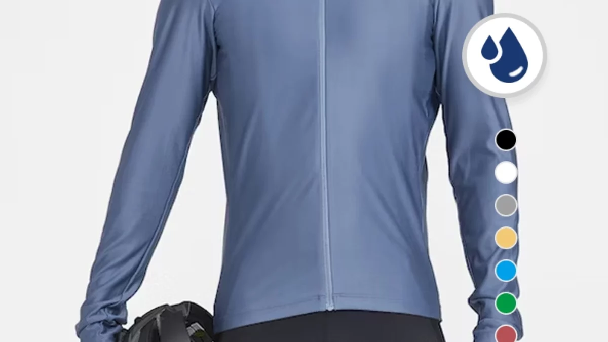 Why Choose Cycling Jersey With Long Sleeves for All-Season Riding