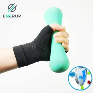 Compression Gloves: Symptoms They Relieve and How They Work-3 compression gloves4