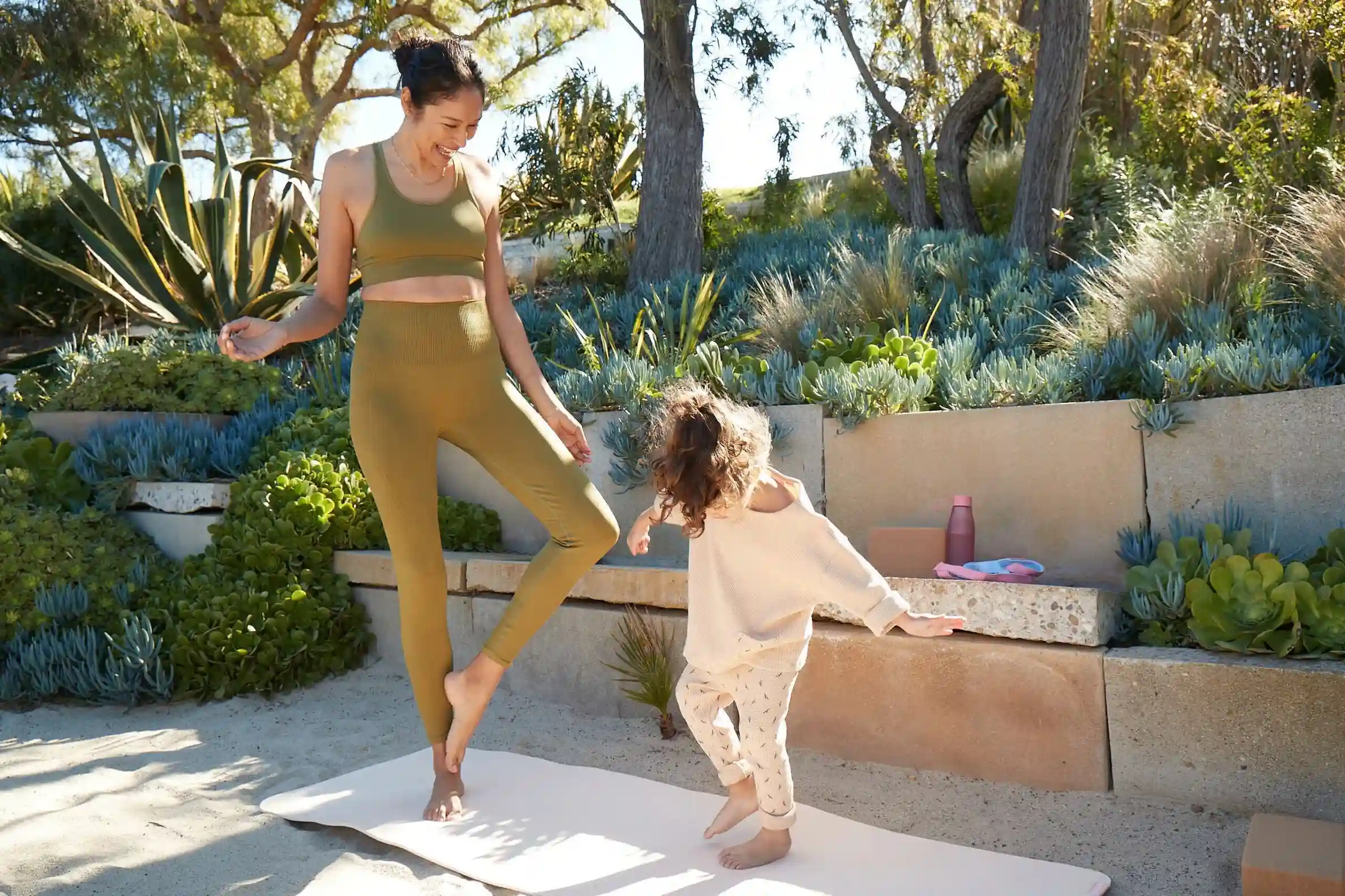Seamless Activewear manufacturer in China