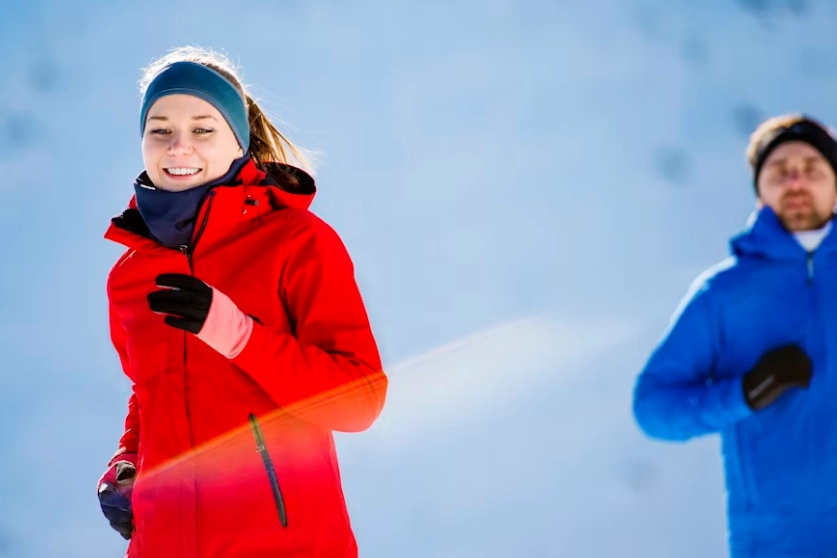 Staying Warm and Dry Choosing the Right Thermal Base Layer for Your Winter Activities