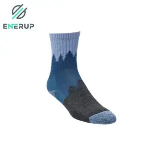 How Merino Wool Socks Keep Your Feet Dry- merino wool socks crew socks