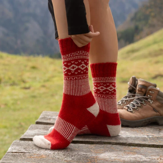 How Much Merino Wool Should Be In Hiking Socks?- Merino Wool Hiking Socks manufacturer